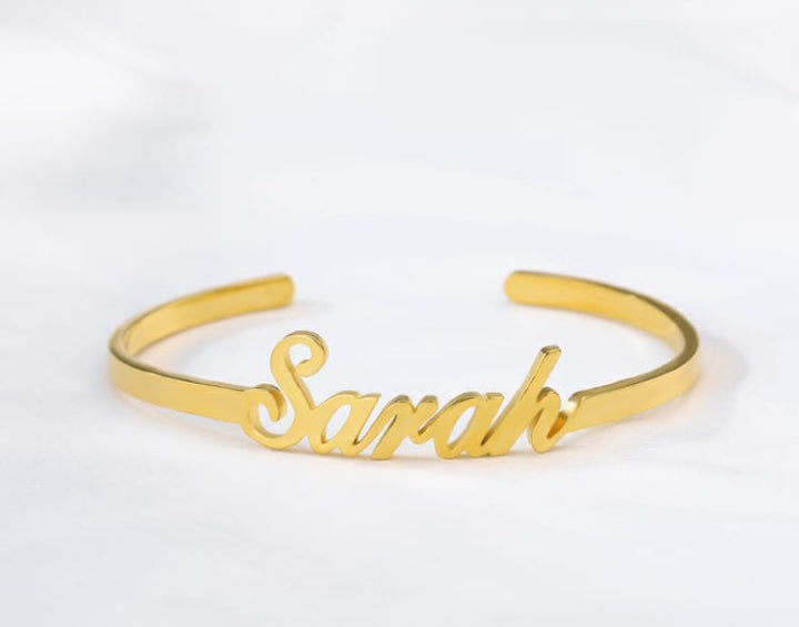 Customized Golden Name Bracelet – Stylish & Personal.