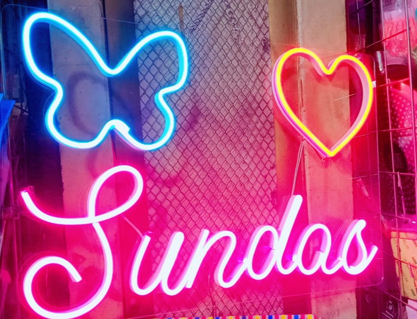 Stylish Customized Neon Lights – Decorative LED Lighting for Home & Events